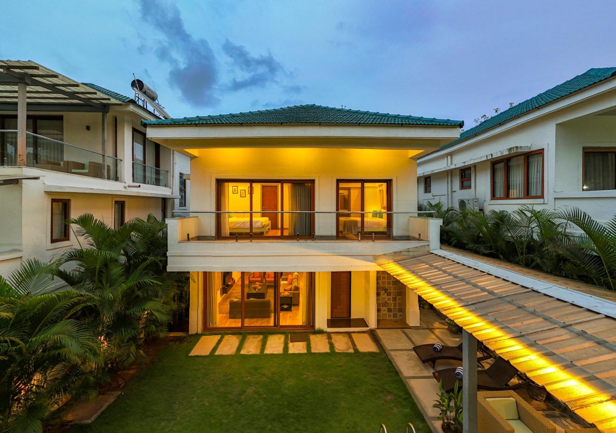 Elivaas 3 Bhk With Pvt Pool - Azalea Villa Siolim Exterior photo