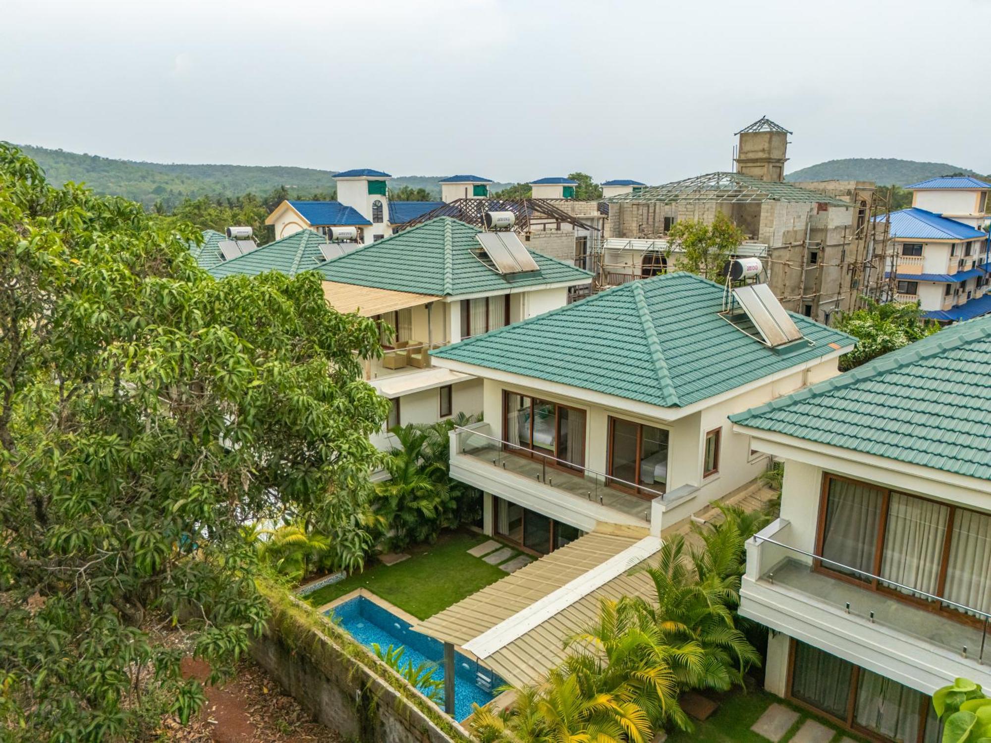 Elivaas 3 Bhk With Pvt Pool - Azalea Villa Siolim Exterior photo