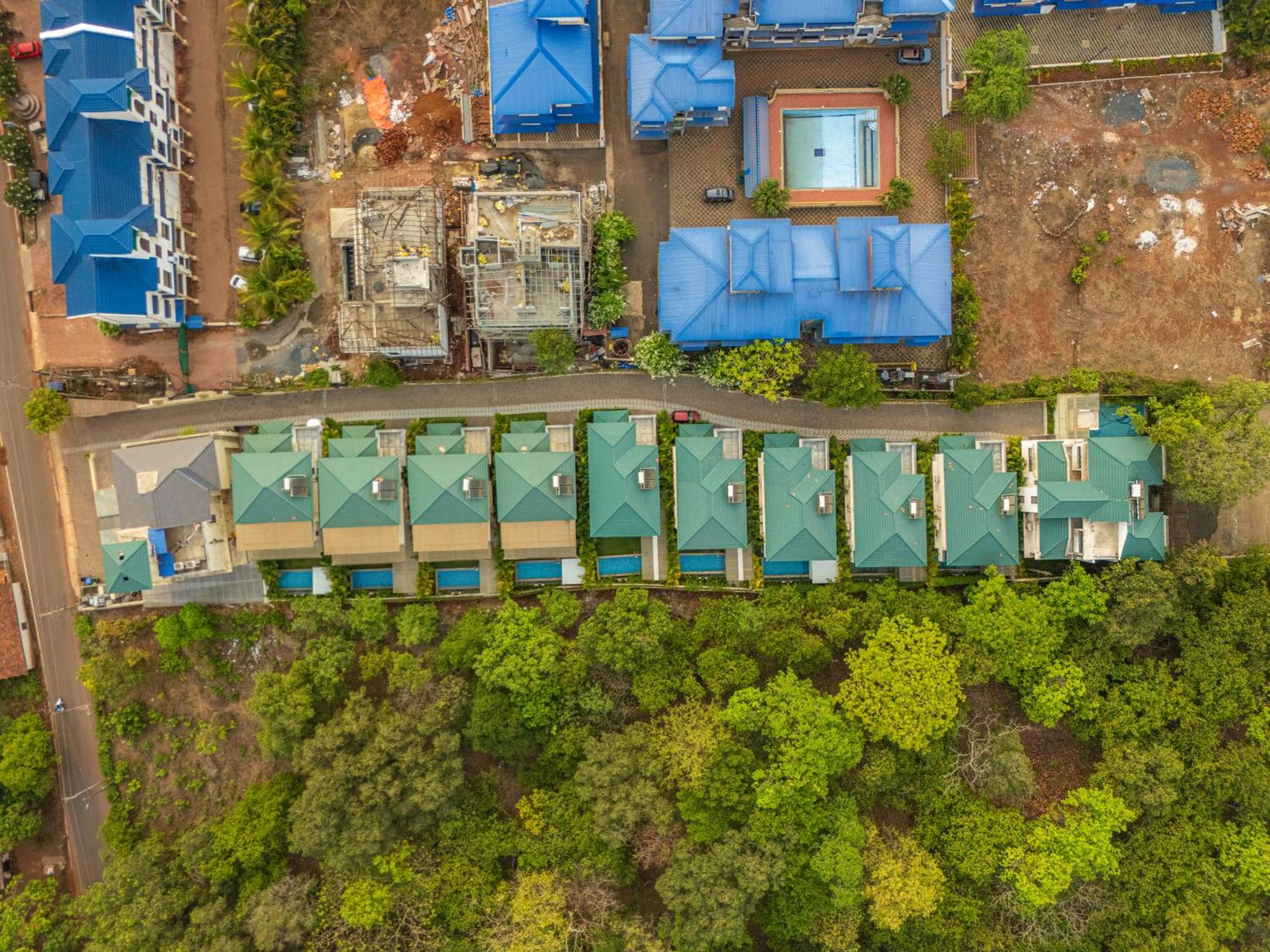 Elivaas 3 Bhk With Pvt Pool - Azalea Villa Siolim Exterior photo