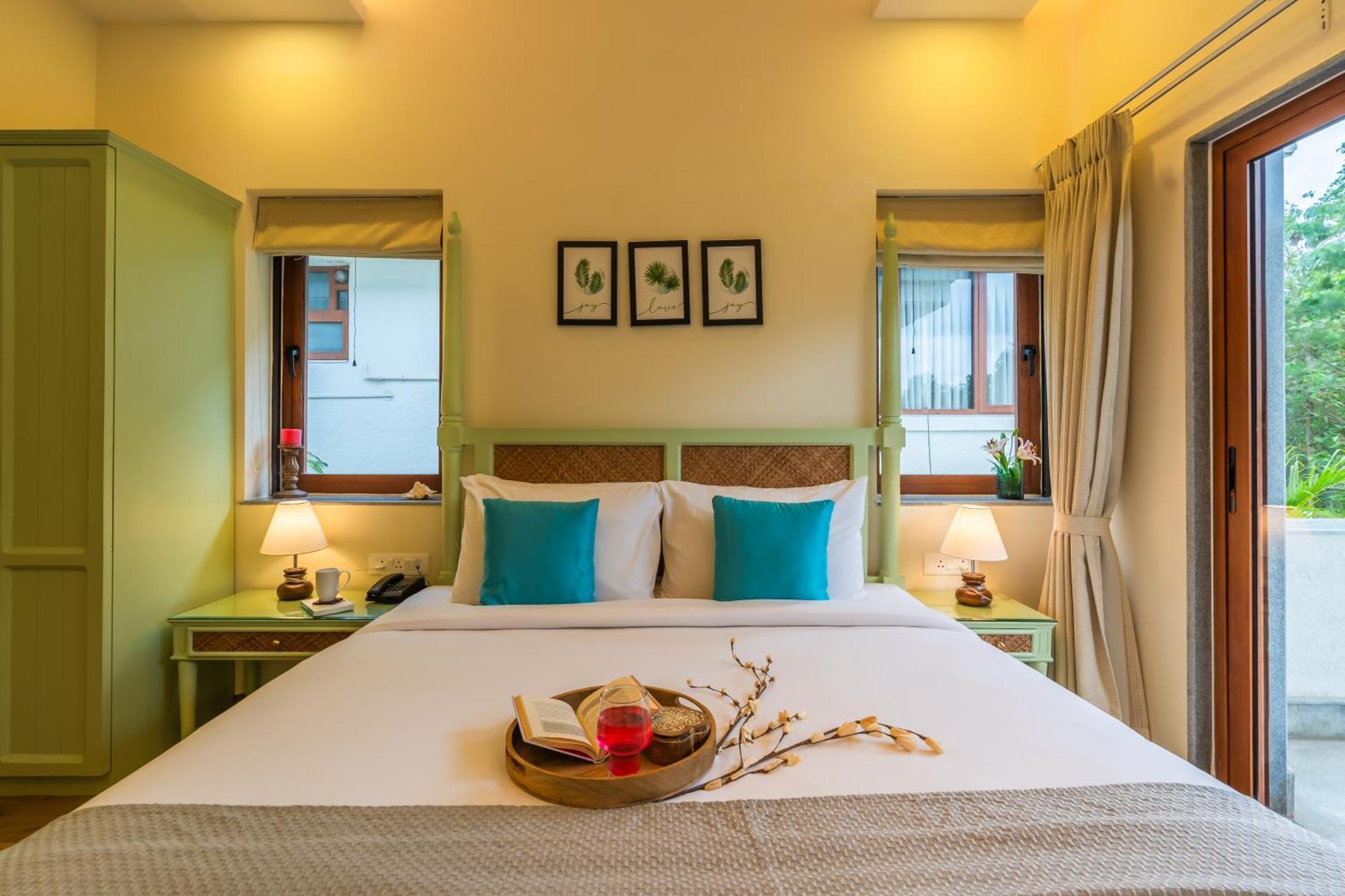 Elivaas 3 Bhk With Pvt Pool - Azalea Villa Siolim Exterior photo