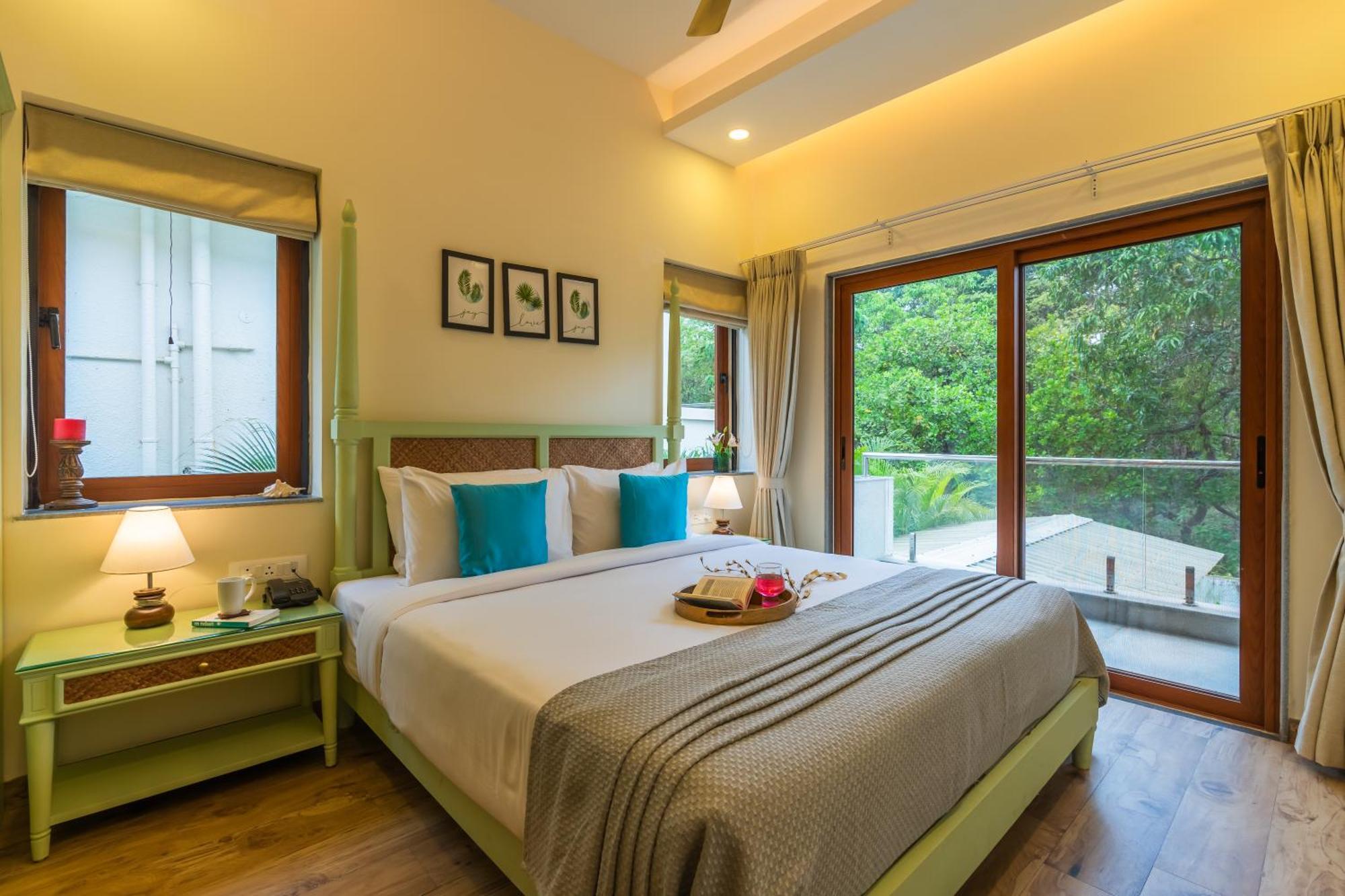 Elivaas 3 Bhk With Pvt Pool - Azalea Villa Siolim Exterior photo