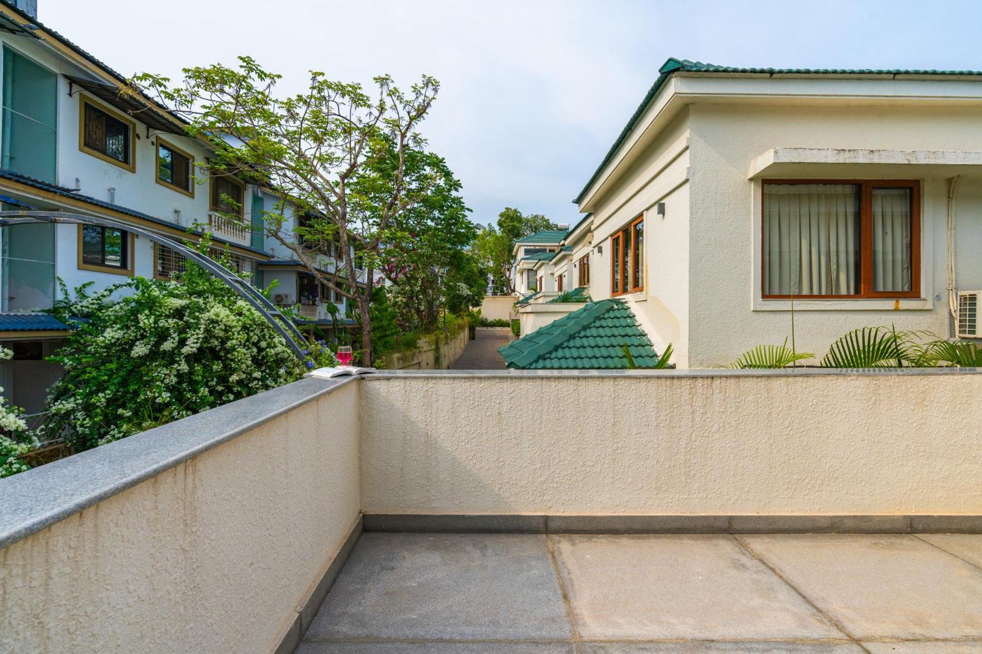 Elivaas 3 Bhk With Pvt Pool - Azalea Villa Siolim Exterior photo