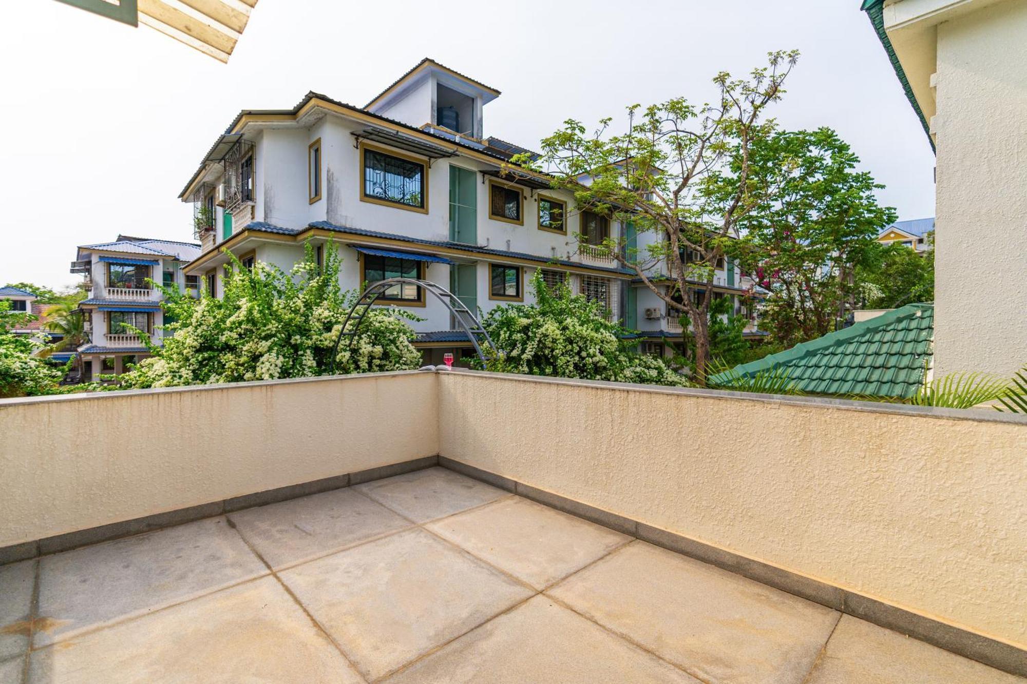 Elivaas 3 Bhk With Pvt Pool - Azalea Villa Siolim Exterior photo